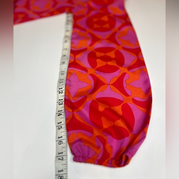 Mudpie Women’s Medium Long Sleeve Top 100% Polyester EUC Orange pink purple - Picture 4 of 11